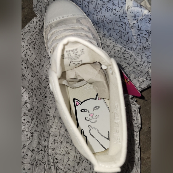 RUNNDIP Shoes - Picture 3 of 3